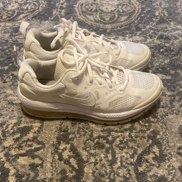 nike air max genome triple white